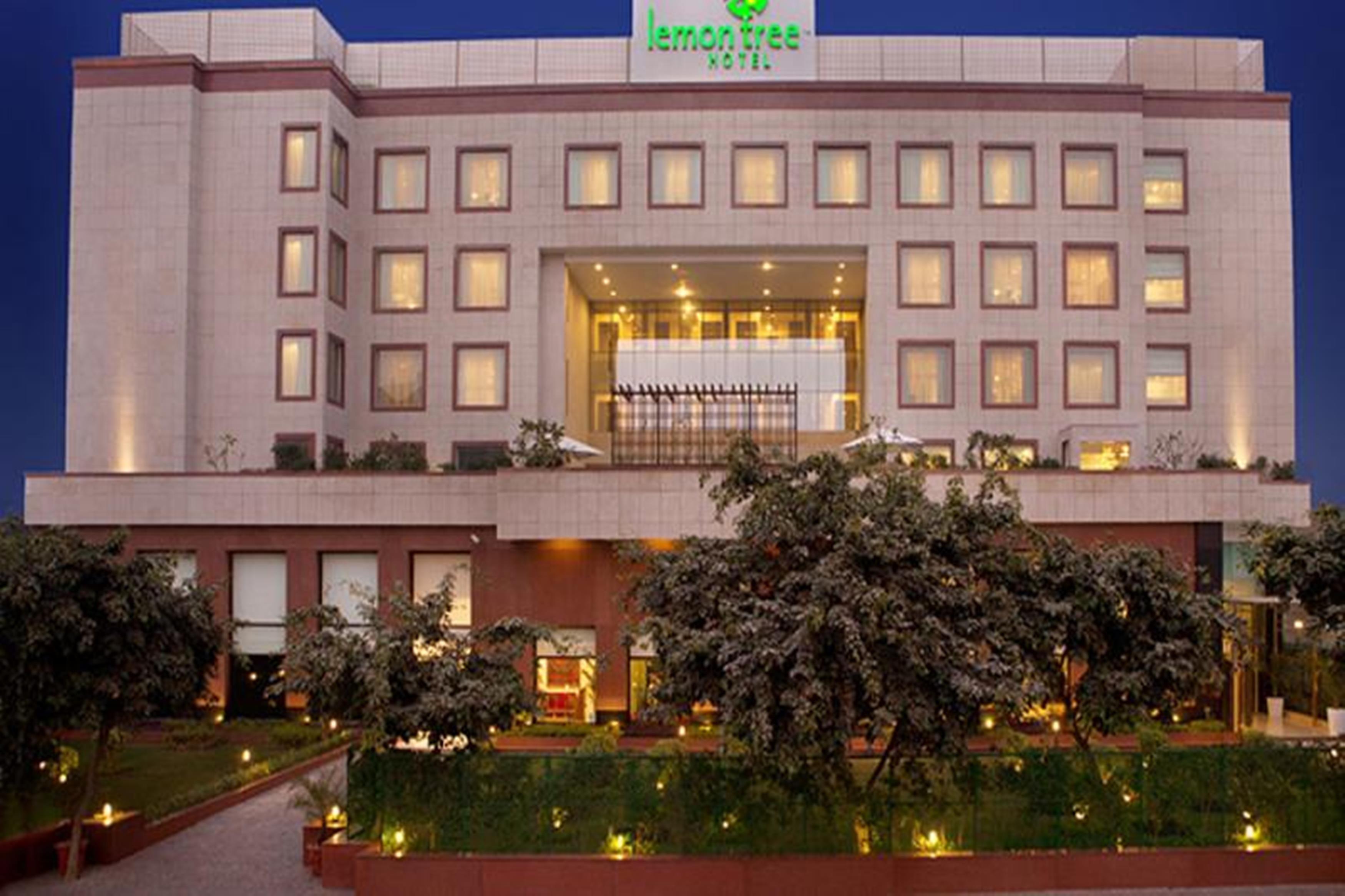 Lemon Tree Premier, Delhi Airport Hotel New Delhi Luaran gambar The Leela Palace, New Delhi