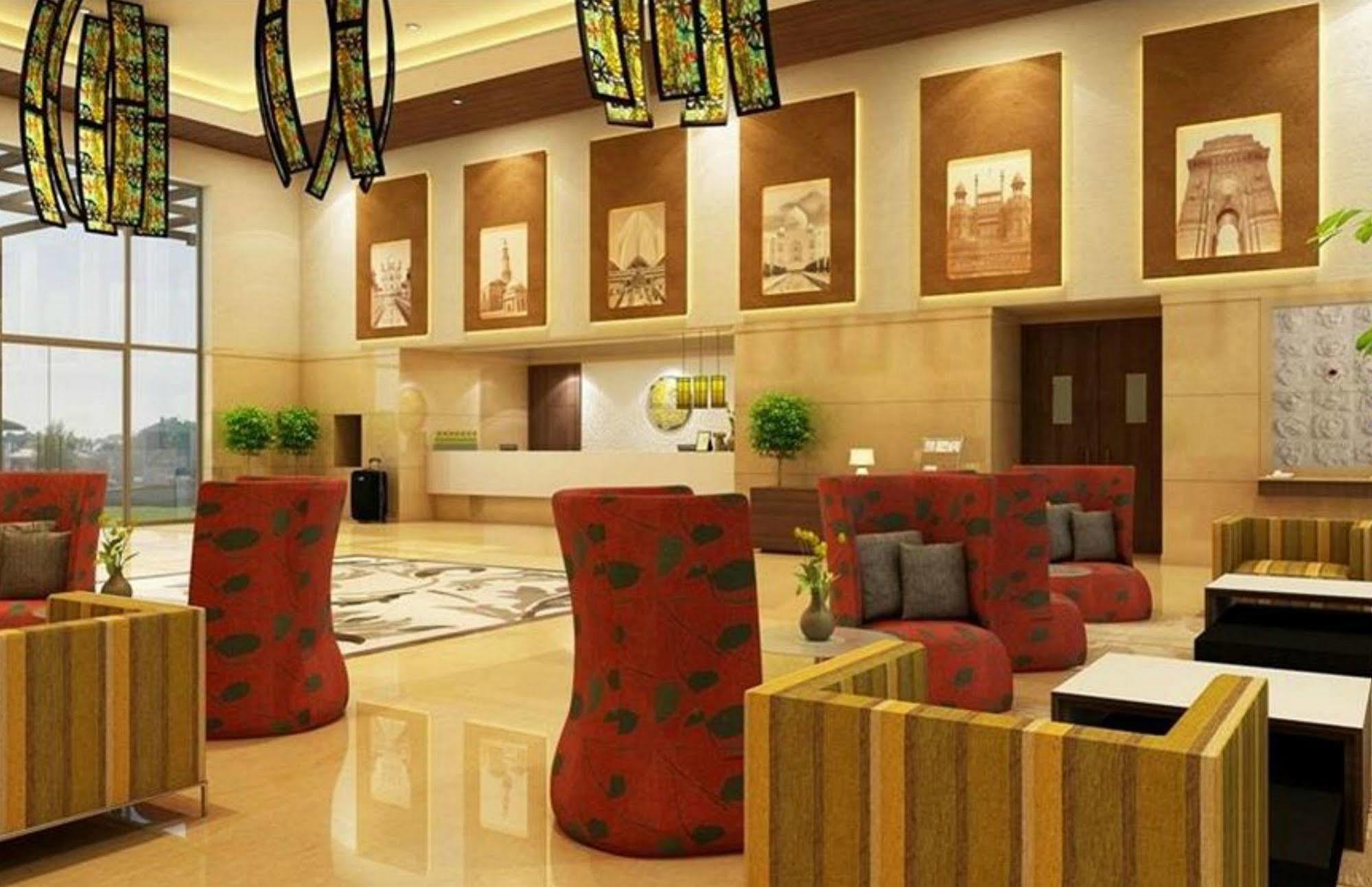 Lemon Tree Premier, Delhi Airport Hotel New Delhi Luaran gambar The lobby of the hotel